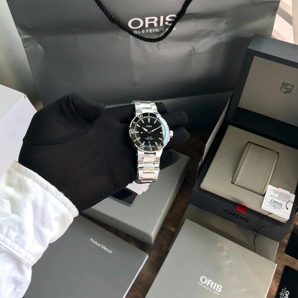 Oris Aquis Date Authentic Automatic Silver Blue Men’s Watch
