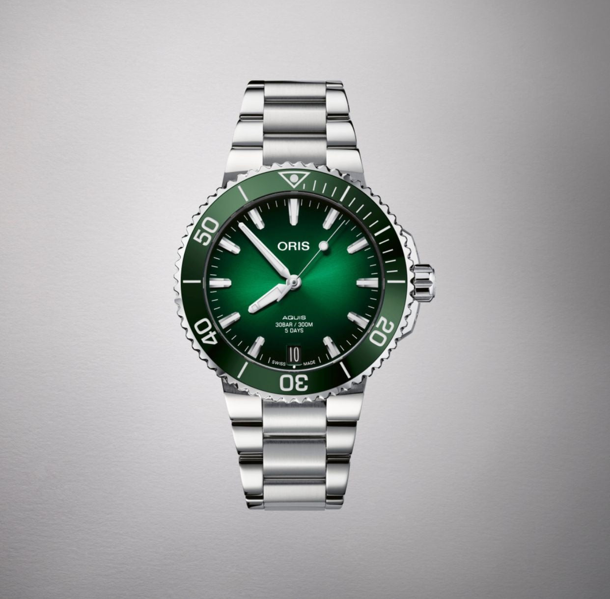 Oris Aquis Date Authentic Silver Green Dial Automatic Mens Watch