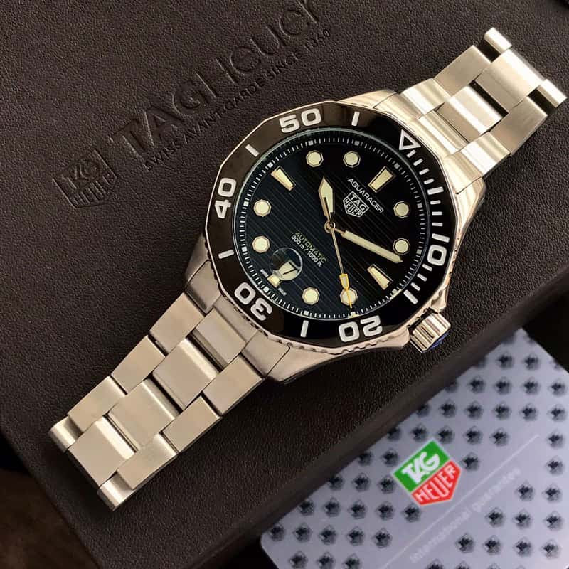 TAG Heuer Carerra AQUARACER Black Dial Special Edition Re-Imagines Automatic Mens Watch