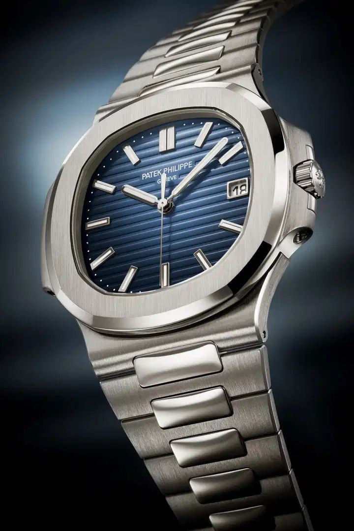 Patek Philippe Nautilus 5711/1R Stainless Steel Swiss ETA Automatic Mens Watch