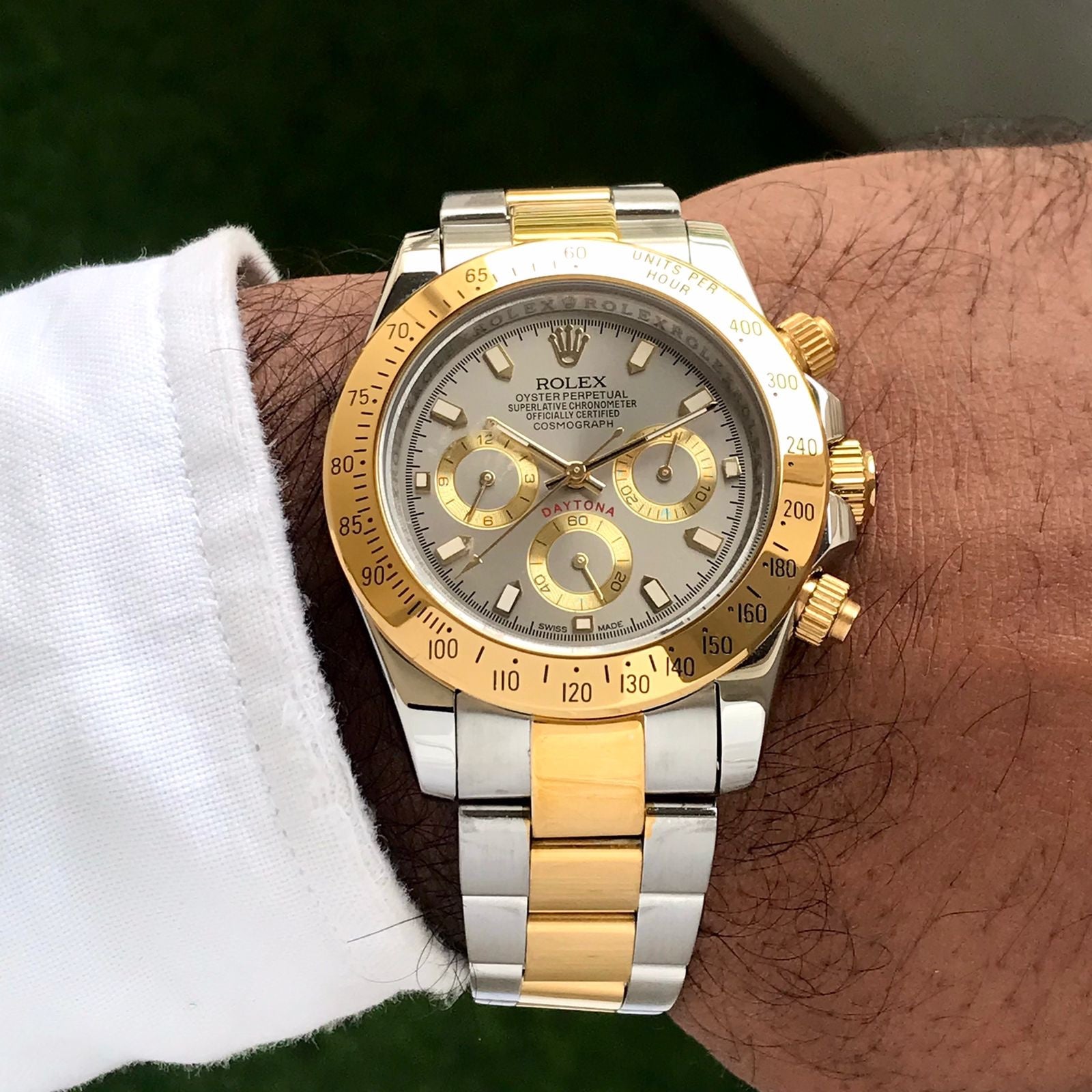 Rolex Cosmograph Daytona Two Tone Gold Automatic Mens Watch — zoomed view