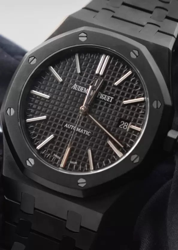 Audemars piguet Automatic All Black — zoomed view