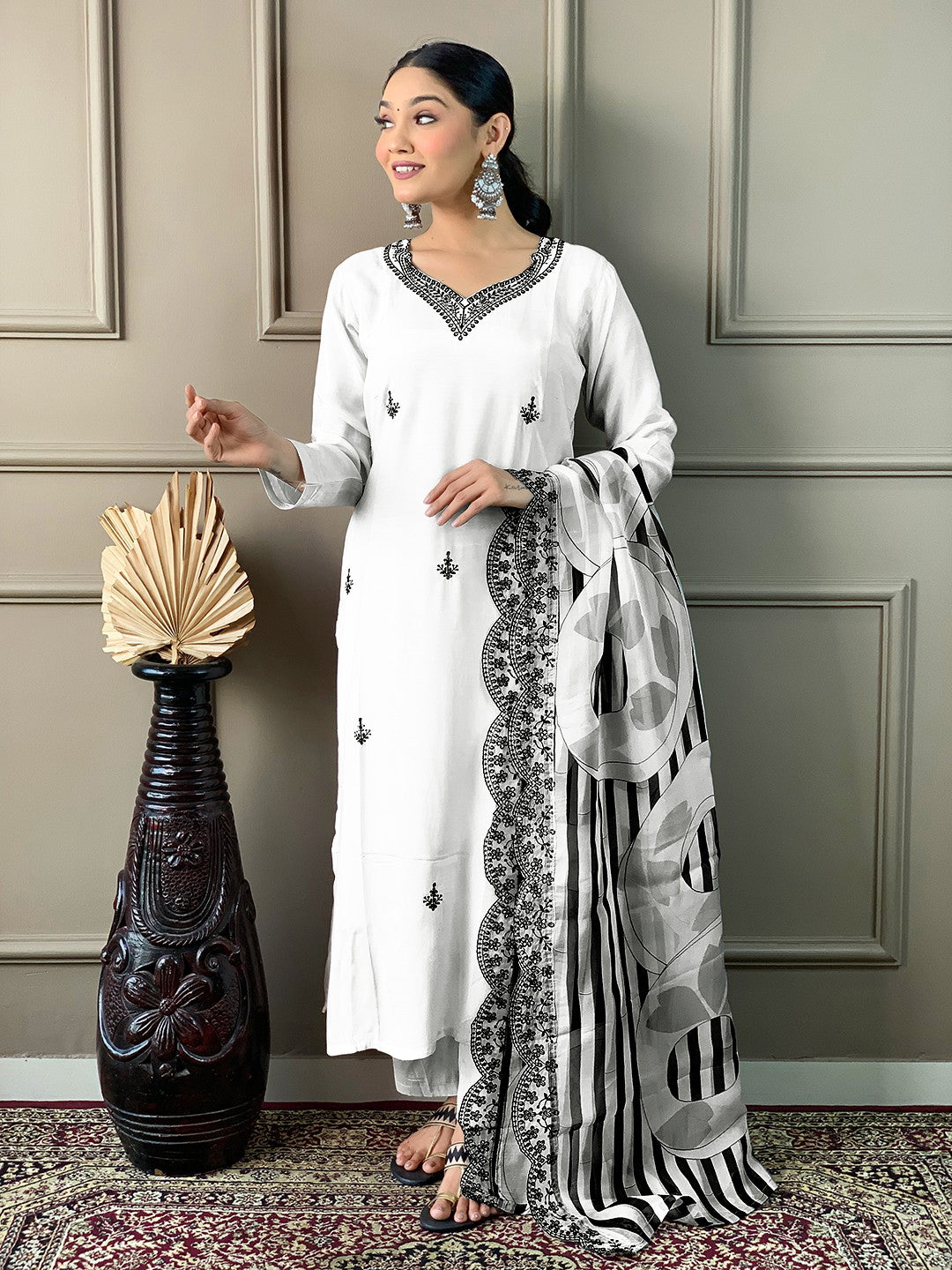 Women"s Off-White Embroidery Straight Kurta Pant With Dupatta — zoomed view