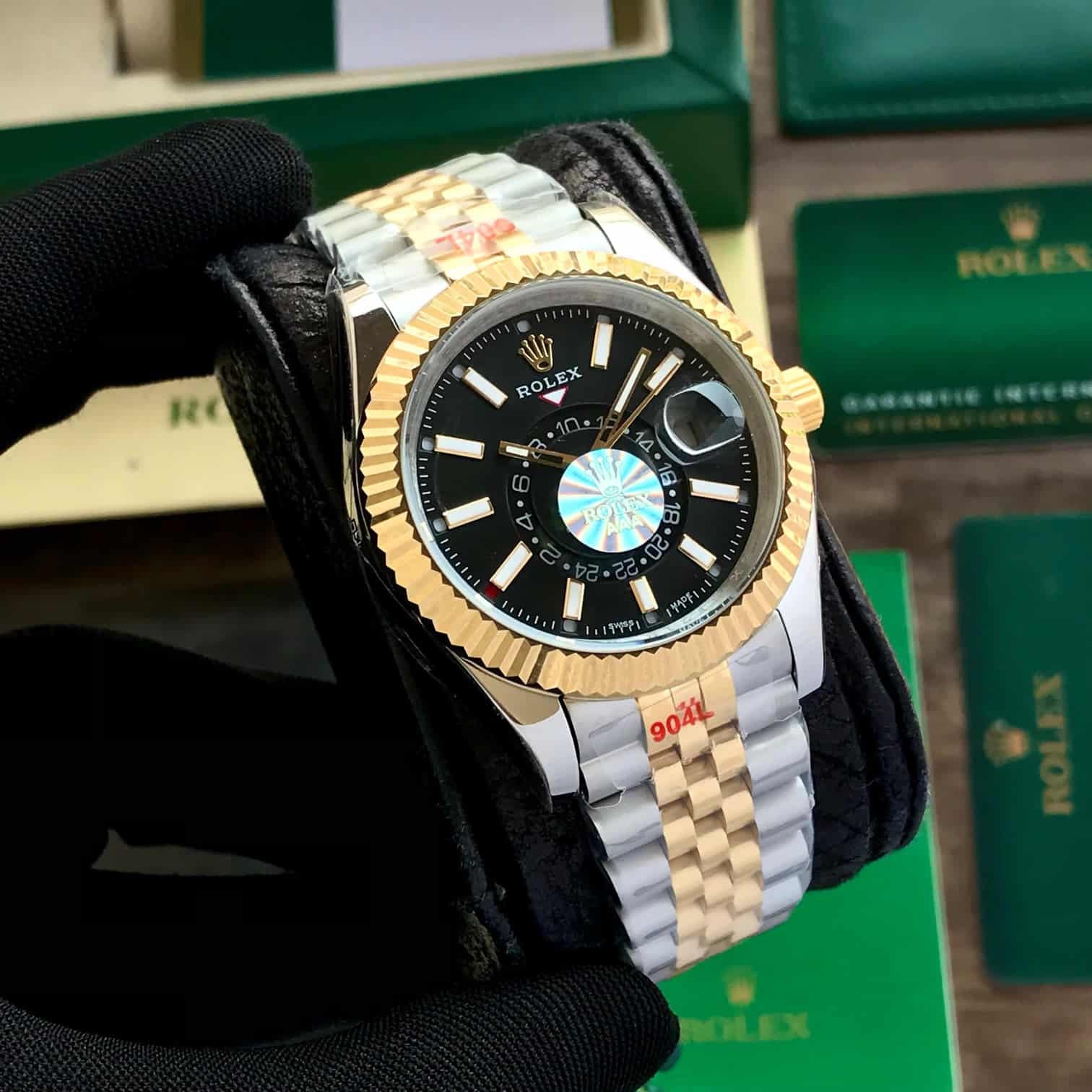 Rolex SkyDweller Black Dial Two Tone Jubli Chain Automatic Men’s Watch — zoomed view