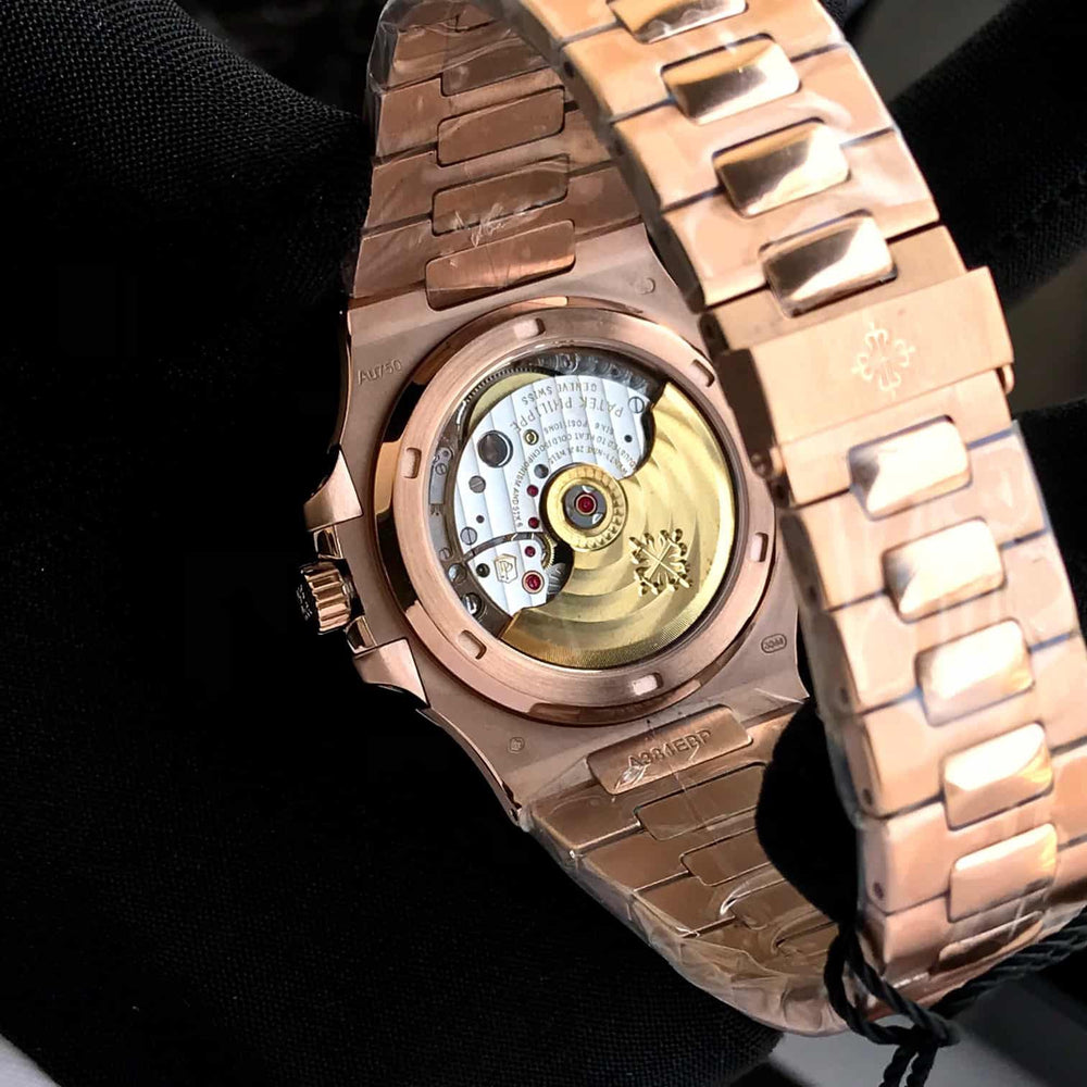 Patek Philippe Nautilus 5711/1R RosegoldMovement