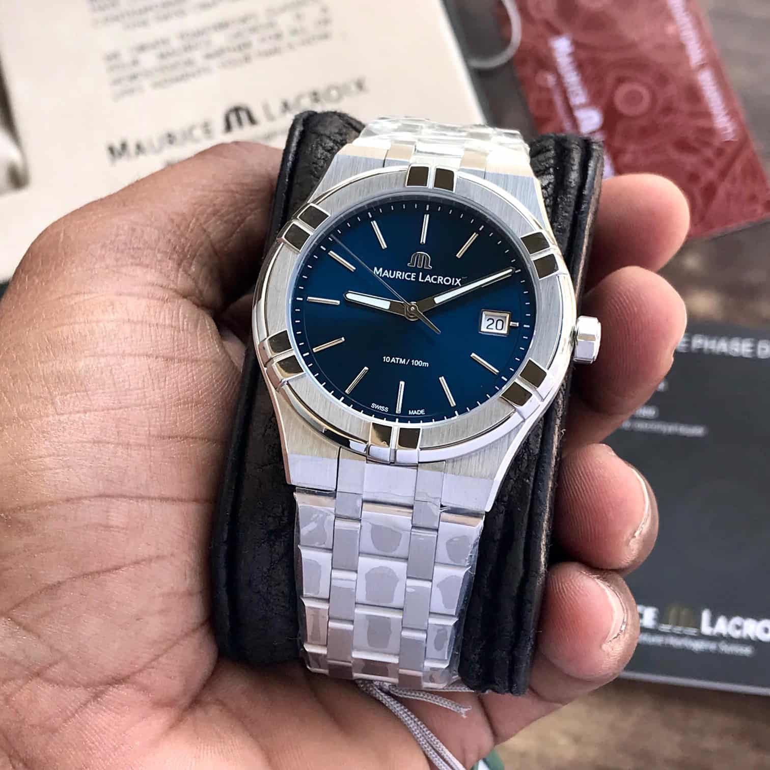 Maurice Lacroix Aikon Quartz 40mm Authentic Stainless Steel Blue Dial — zoomed view