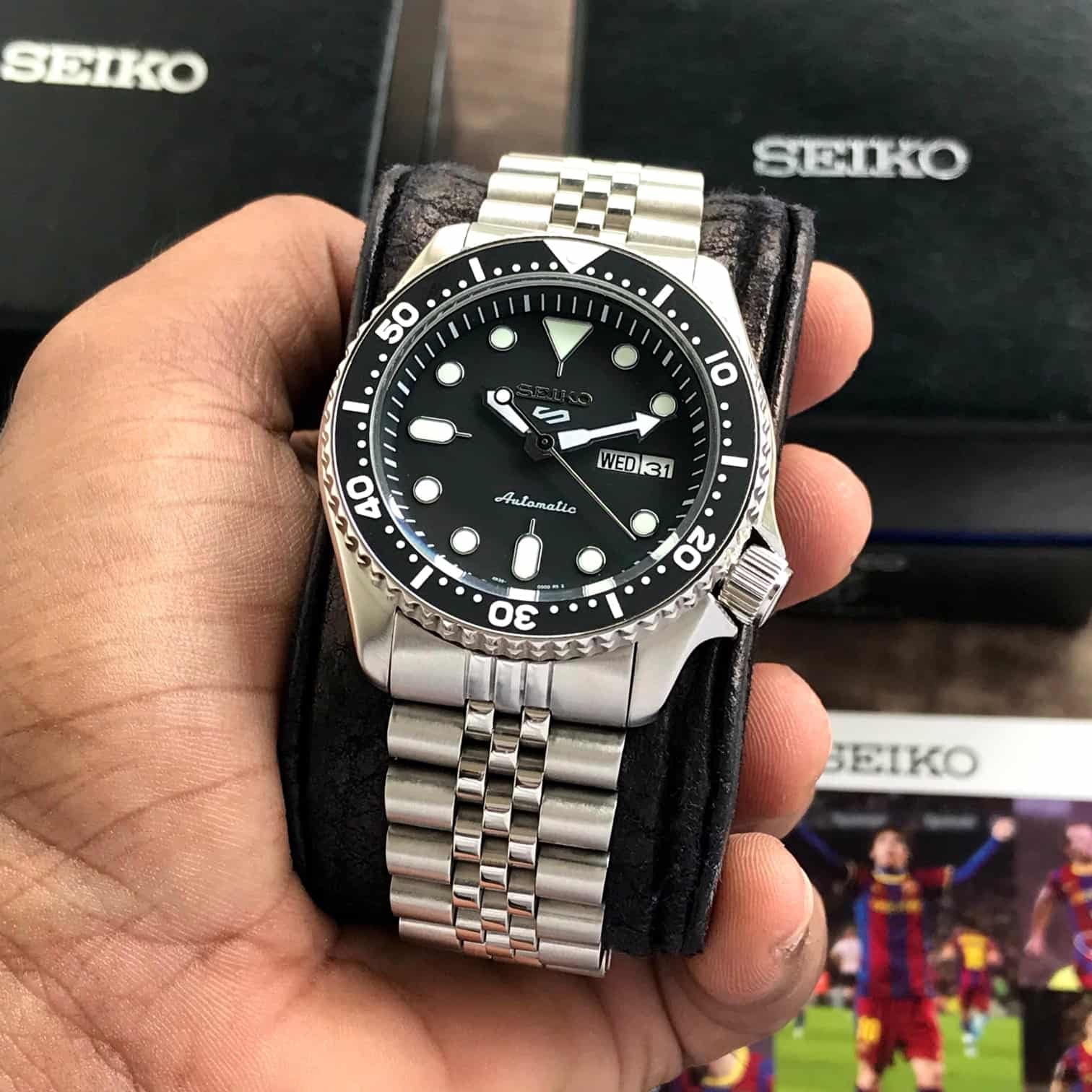 Seiko 5 Sports Black Bezel Grape Jubli Chain Automatic Mens Watch