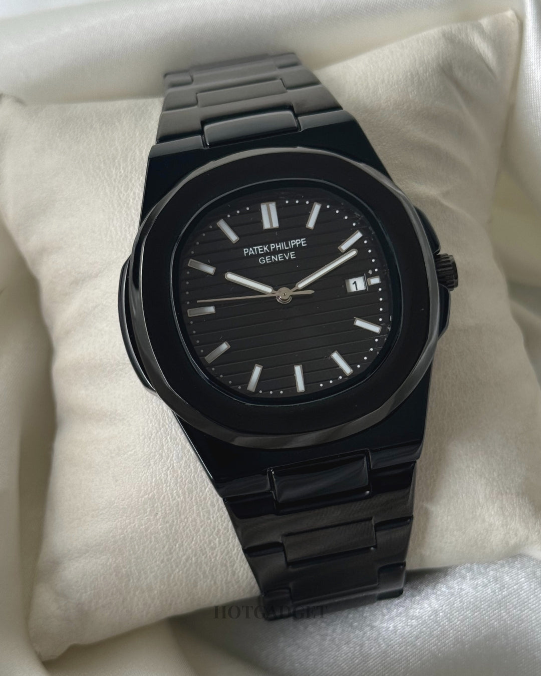 Patek Philippe Nautilus  All Black