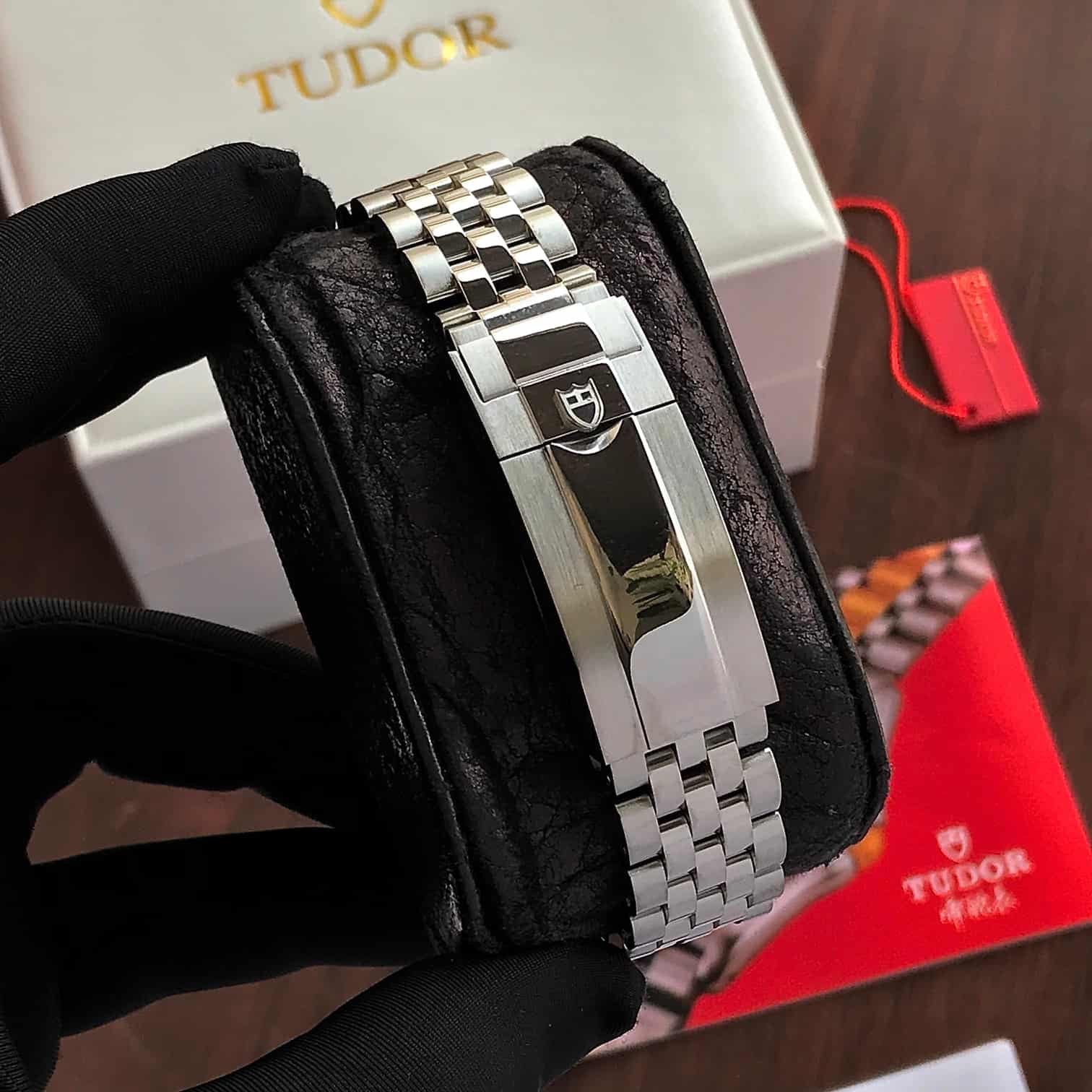 Tudor Black Bay Stainless Steel Pink Dial Jubil Chain Japanese Automatic Men’s Watch