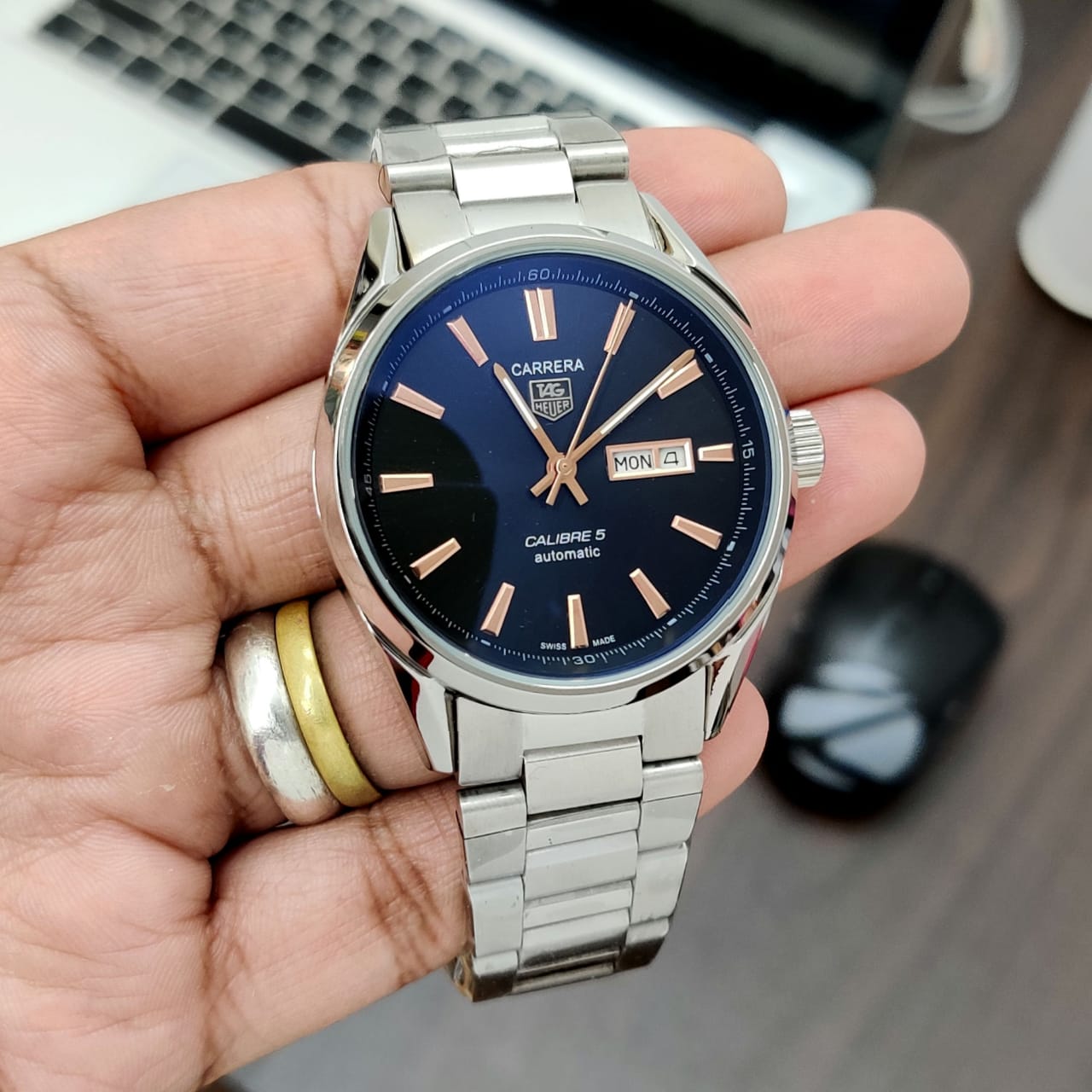 CARRERA CALIBRE 5 DAY DATE STAINLESS STEEL TAG Heuer Carrera Calibre 5 WAR201C.BA0723 - Carrera Calibre 5 Day-Date Automatic Black Dial Men's Watch — zoomed view
