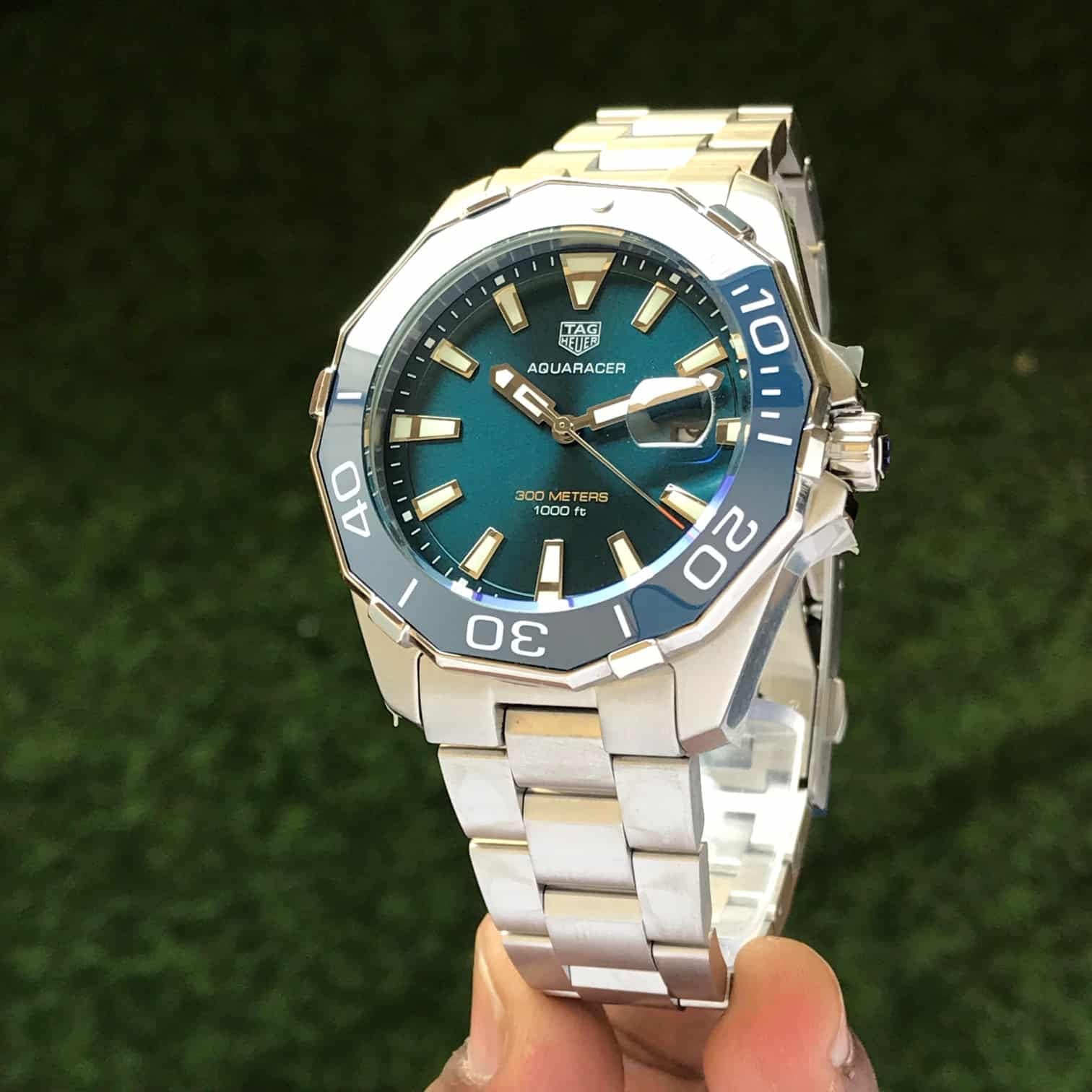 Tag Heuer Aquaracer Stainless Steel Blue Dial 300M Automatic Mens Watch — zoomed view