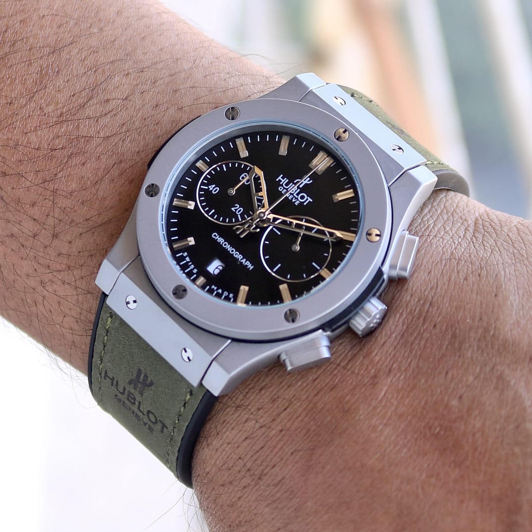 Hublot Classic Fusion Chronograph Titanium Green 42mm — zoomed view