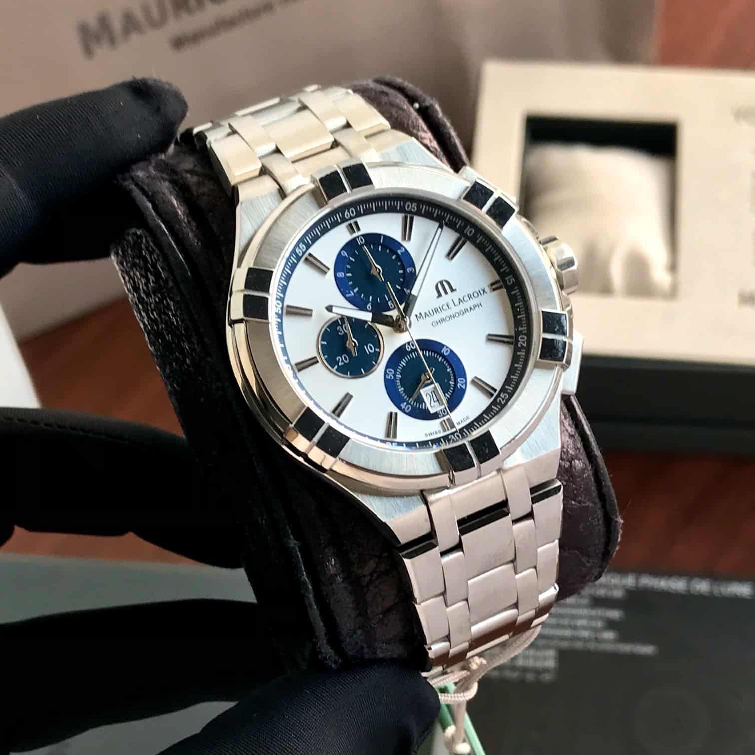 Maurice Lacroix Aikon Quartz 44mm Authentic Mens Watch — zoomed view