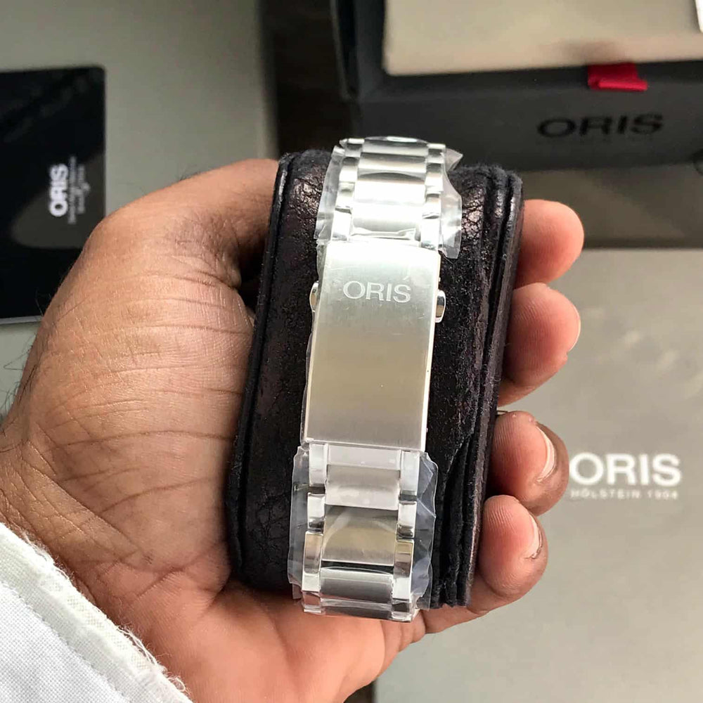 Oris Aquis Date Authentic Silver Grey Dial Automatic Mens Watch