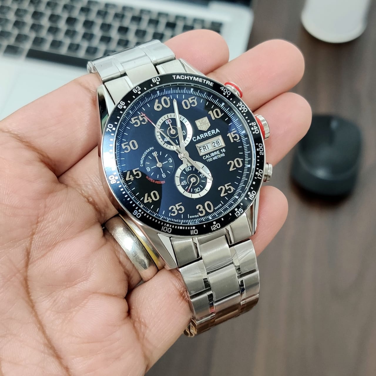 TAG Heuer Carrera Calibre 16 CV2A10.BA0796 — zoomed view