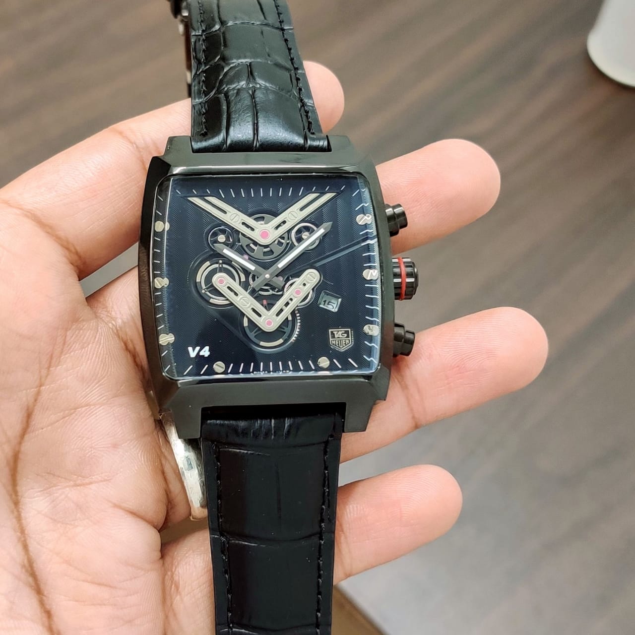 Analog Most Demanded Trending Top Quality Watch With High Quality Strap Best Finishing Body & Case — zoomed view