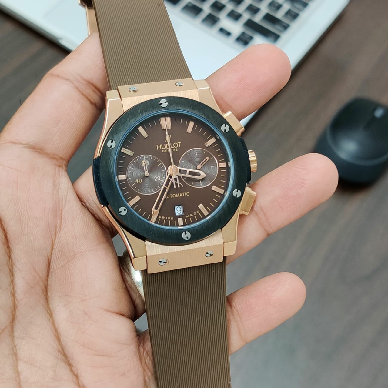 Classic Fusion Chronograph Ceramic King Gold — zoomed view
