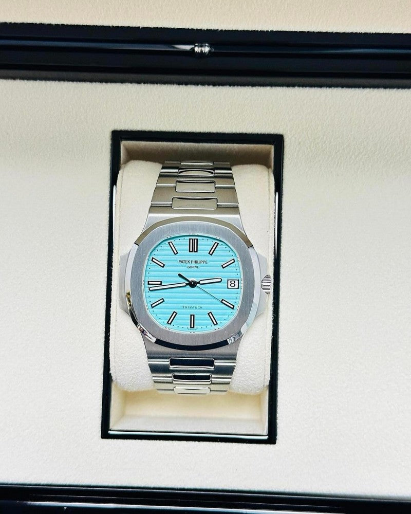 Patek Philippe MODEL	Nautilus 5711/1A Tiffany &amp; Co Limited Edition — zoomed view