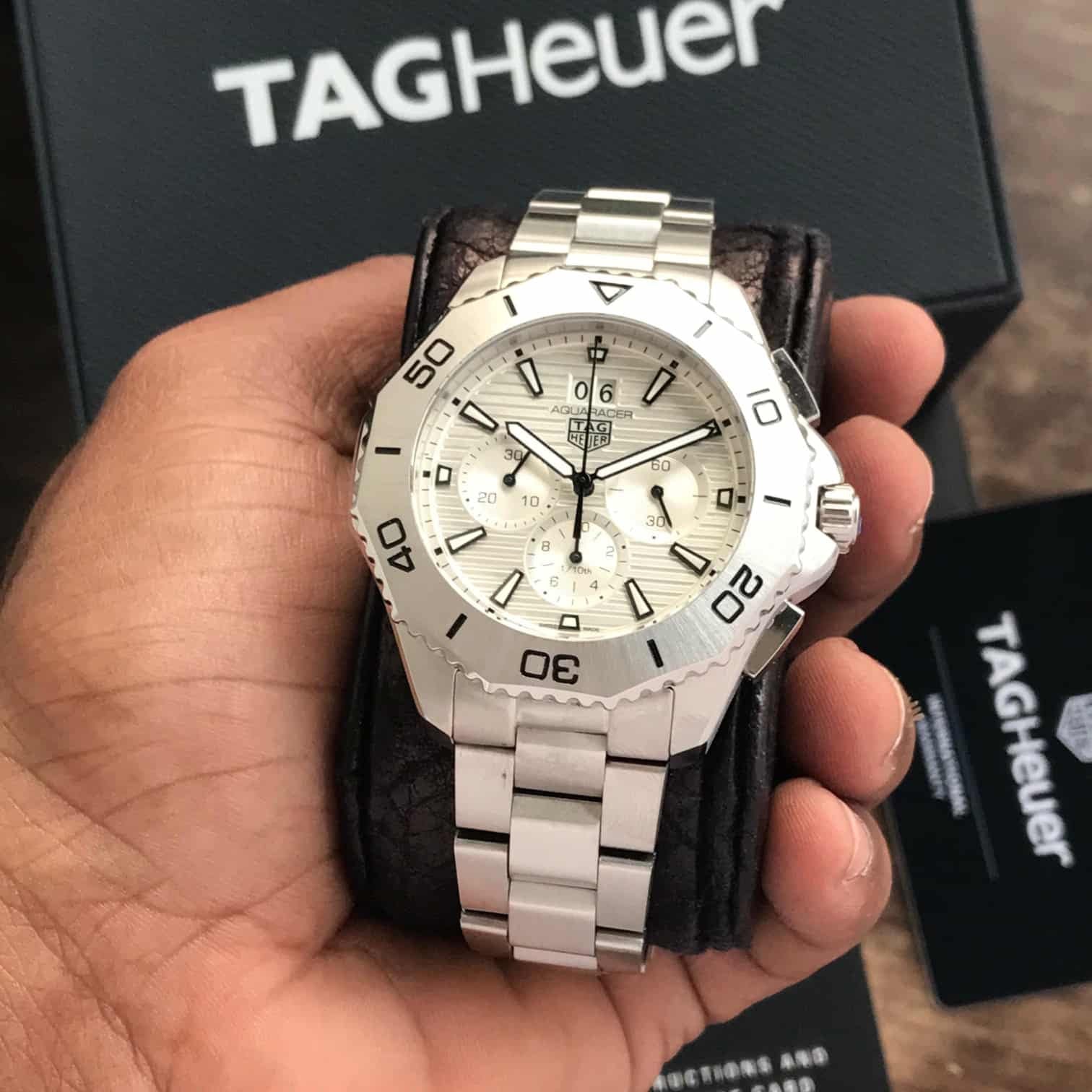 TAG Heuer Aquaracer Professional 200 Date Chronograph’s White Dial Mens Watch — zoomed view