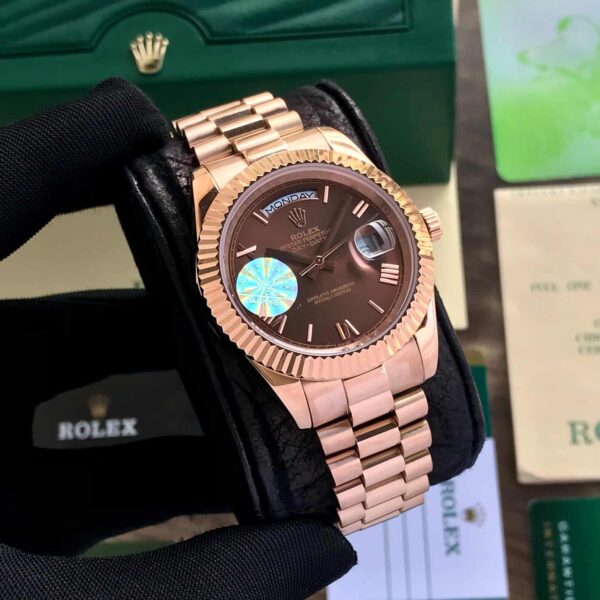 Rolex Day Date 40 Brown Dial Roman Numbers Rosegold Japanese Automatic Mens Watch — zoomed view