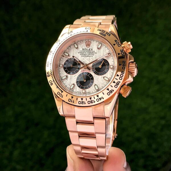 Rolex Cosmograph Daytona Rosegold Automatic Mens Watch — zoomed view