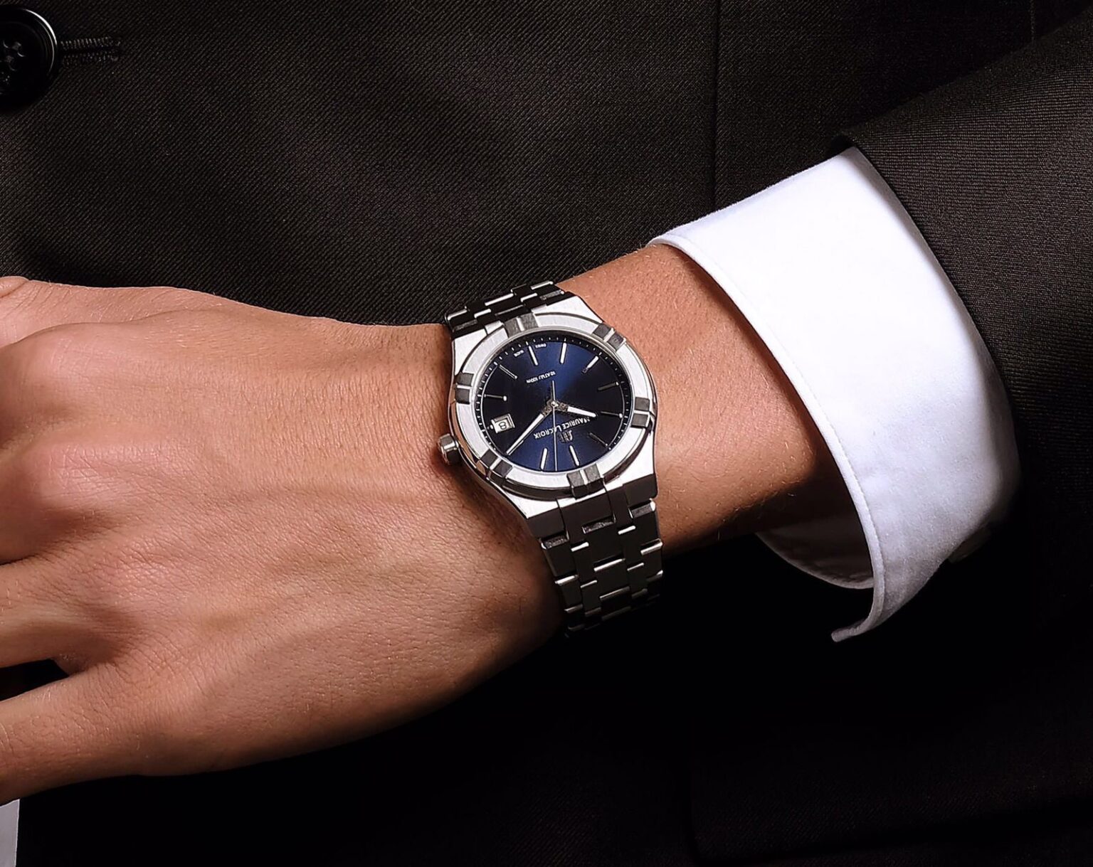 Maurice Lacroix Aikon Quartz 40mm Authentic Stainless Steel Blue Dial
