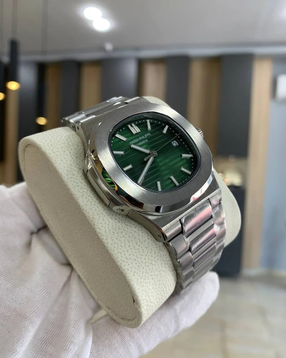 Patek Phillipe Nautilus Silver Green Dial Metal premium Automatic Shahrukh khan Watch [OPEN BACK] — zoomed view