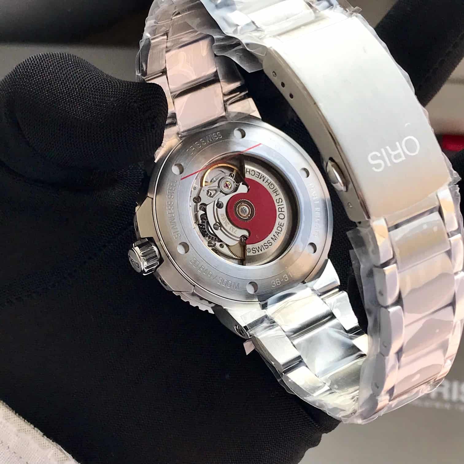 Oris Aquis Date Authentic Automatic Silver Brown Dial Men’s Watch