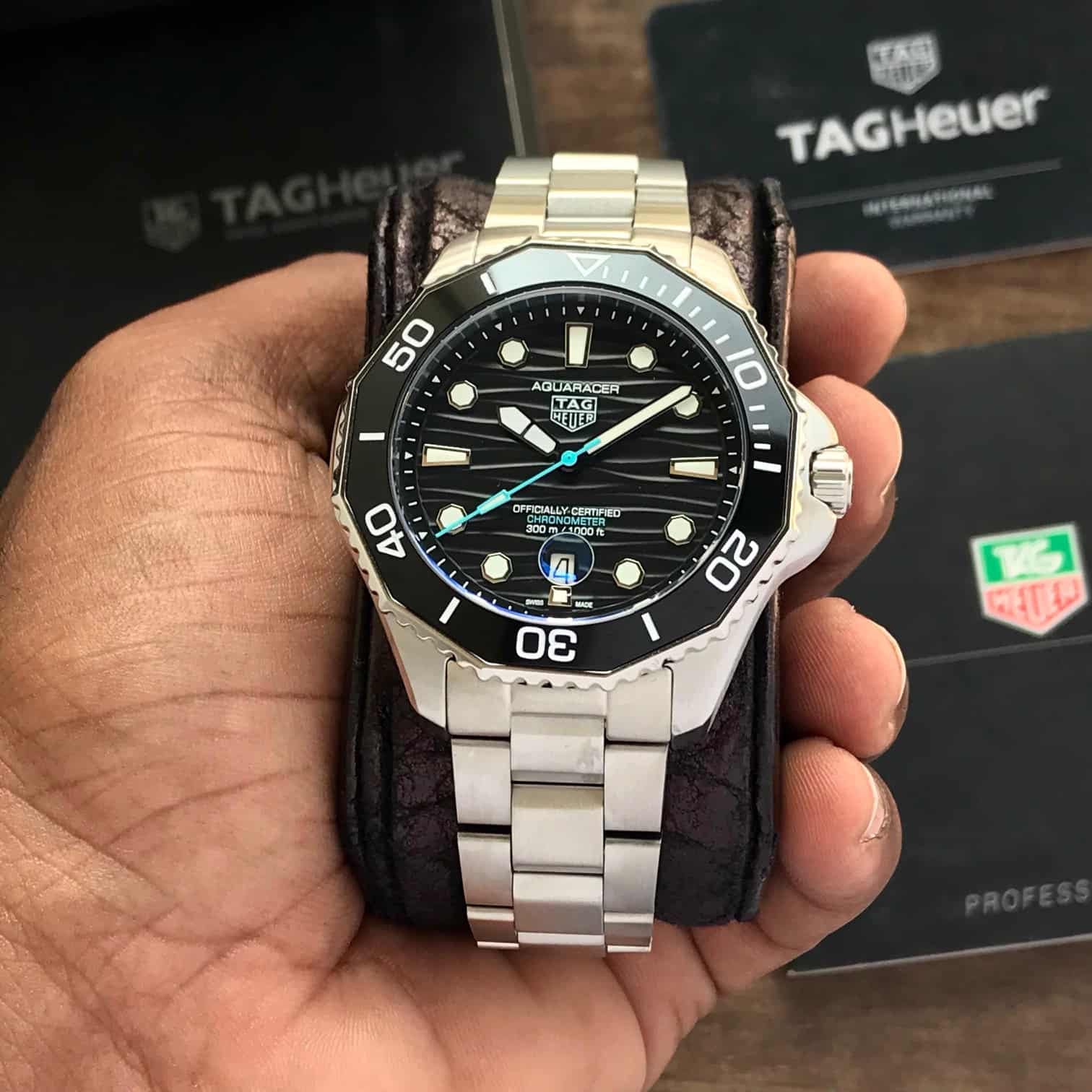 TAG Heuer Aquaracer Professional 300 Date Black Dial Automatic Men’s Watch — zoomed view