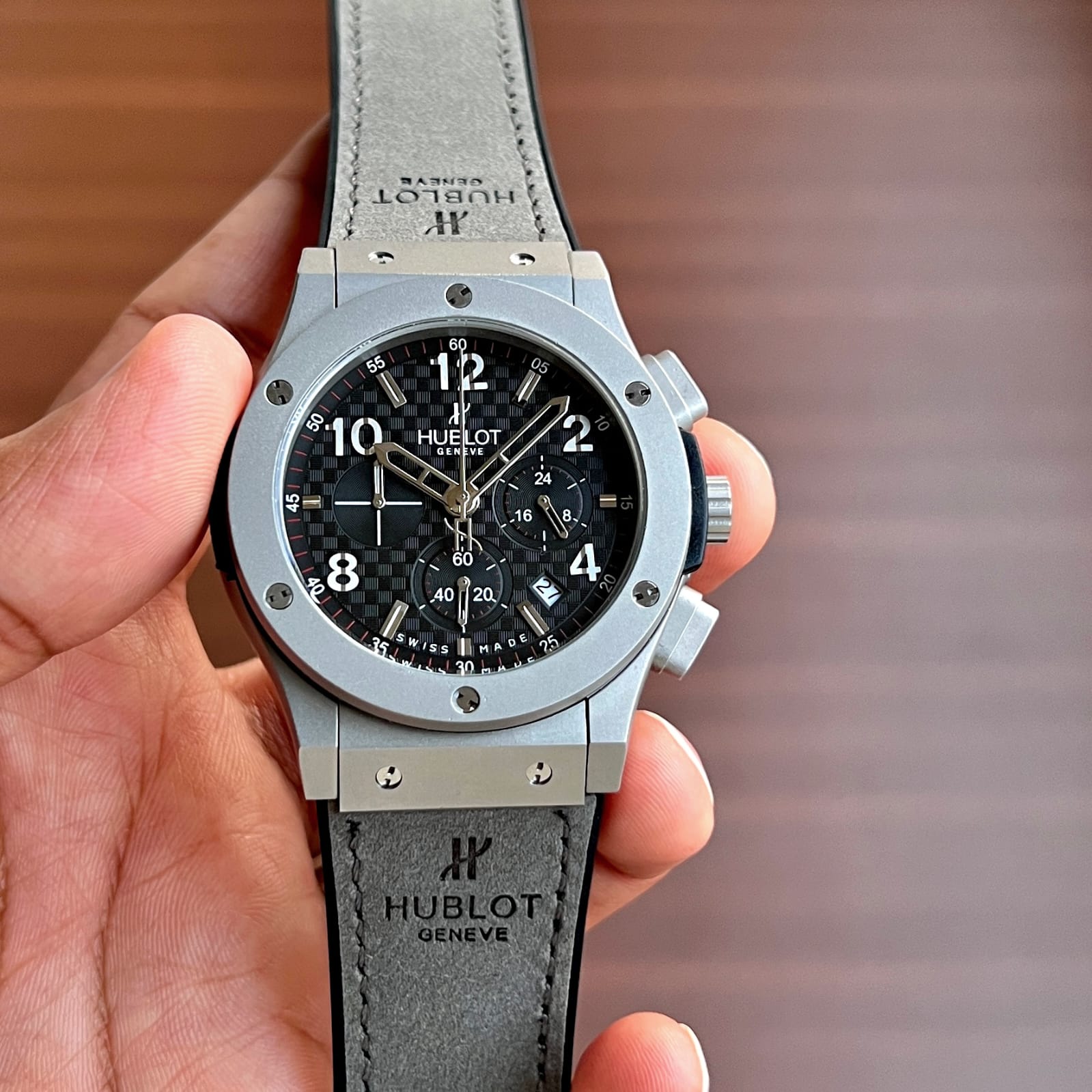 Hublot Men Watch — zoomed view