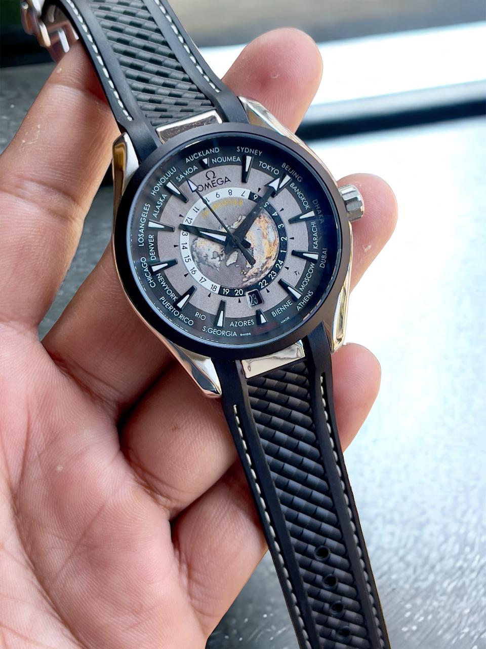 OMEGA Black Seamaster Aqua Terra