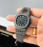 Patek Philippe Nautilus Quartz Men’s Watch