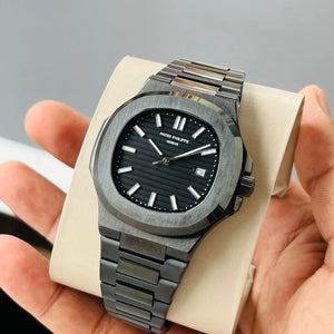 Patek Philippe Nautilus Quartz Men’s Watch