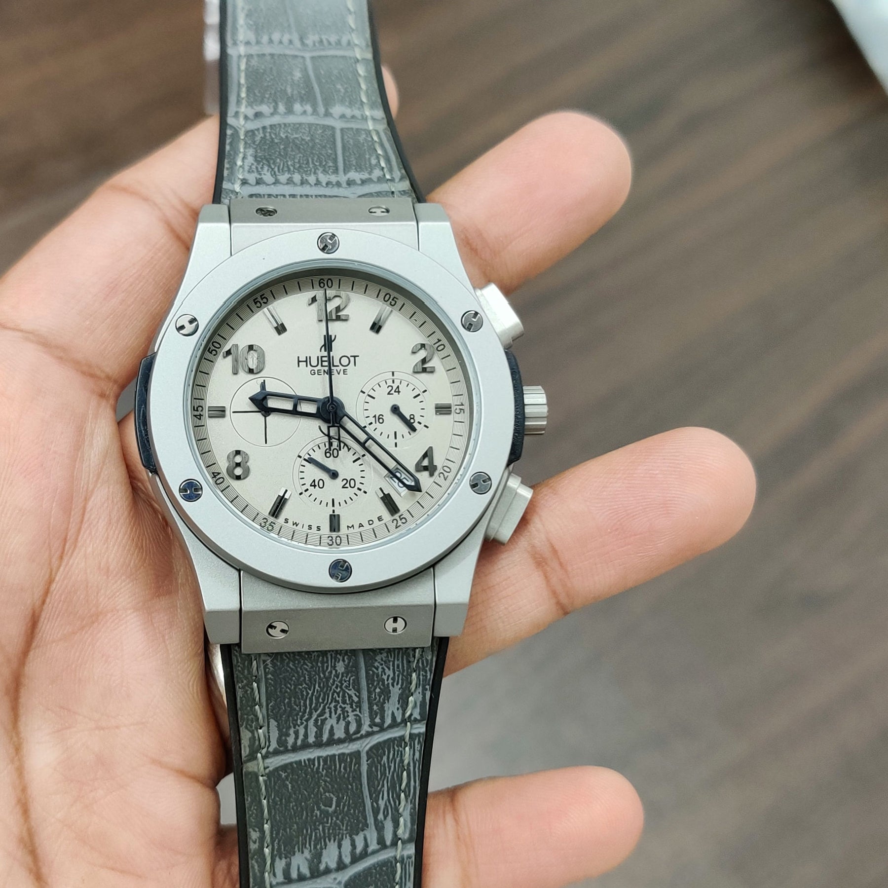 Hublot Grey Leather Belt Watch C — zoomed view