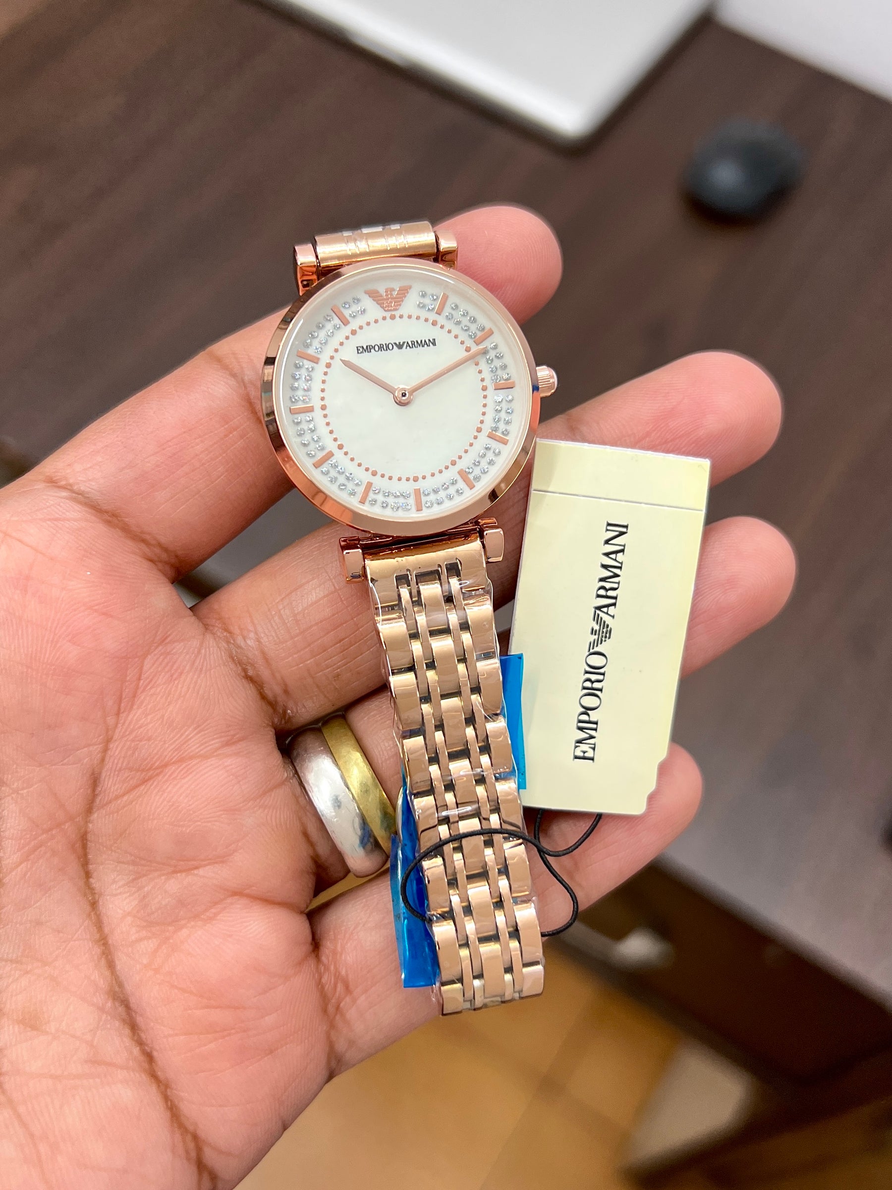 Emporio Arman_i for her — zoomed view