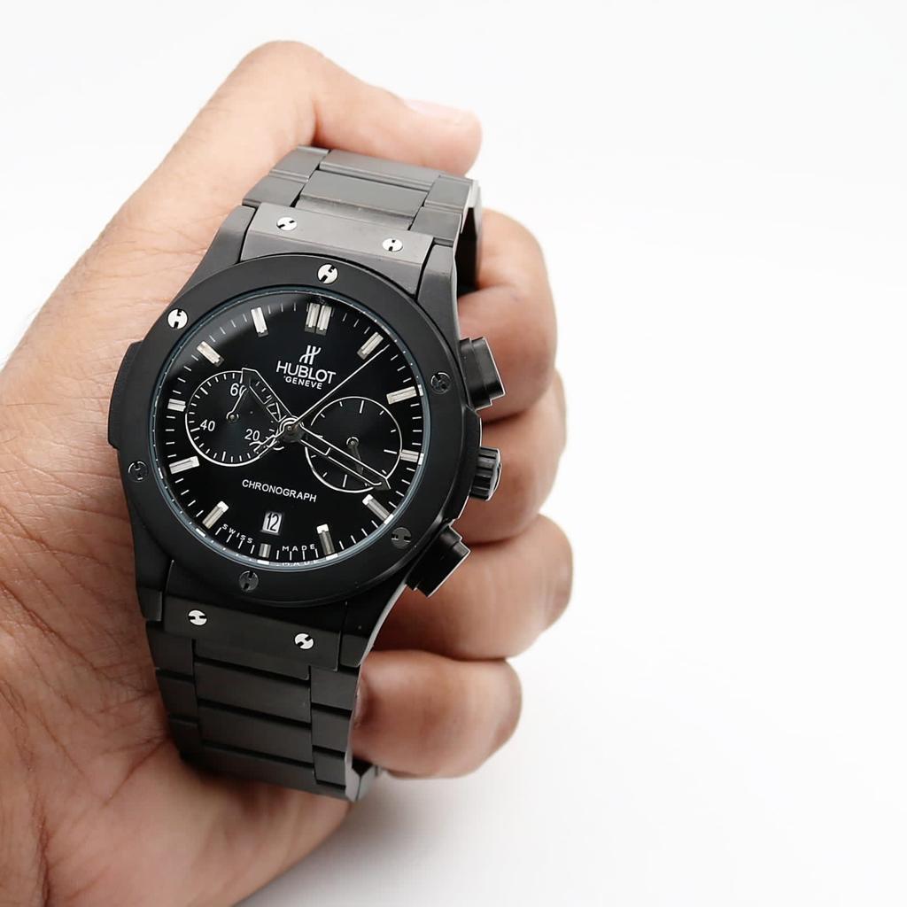 Hublo t Bigbang Chronograph Black Japan — zoomed view