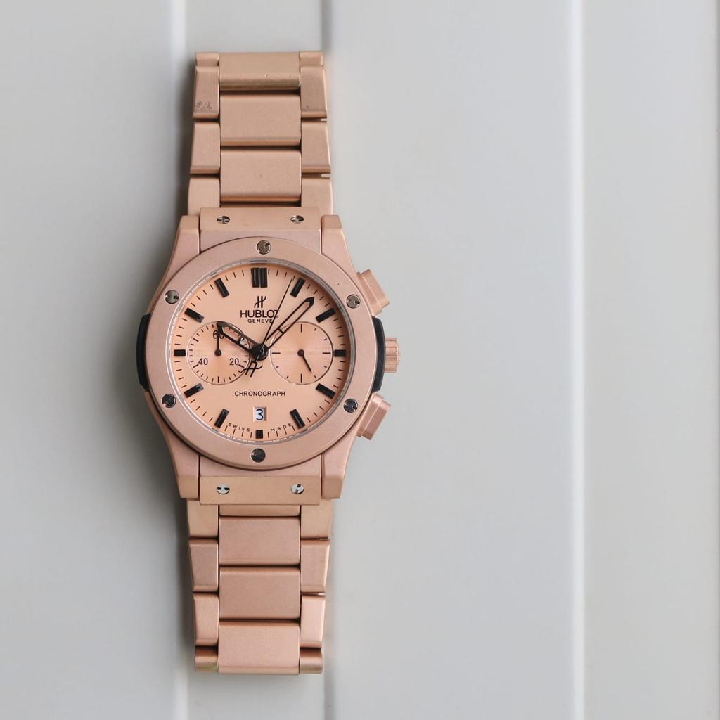 Hublot Big Bang Watch AAA — zoomed view