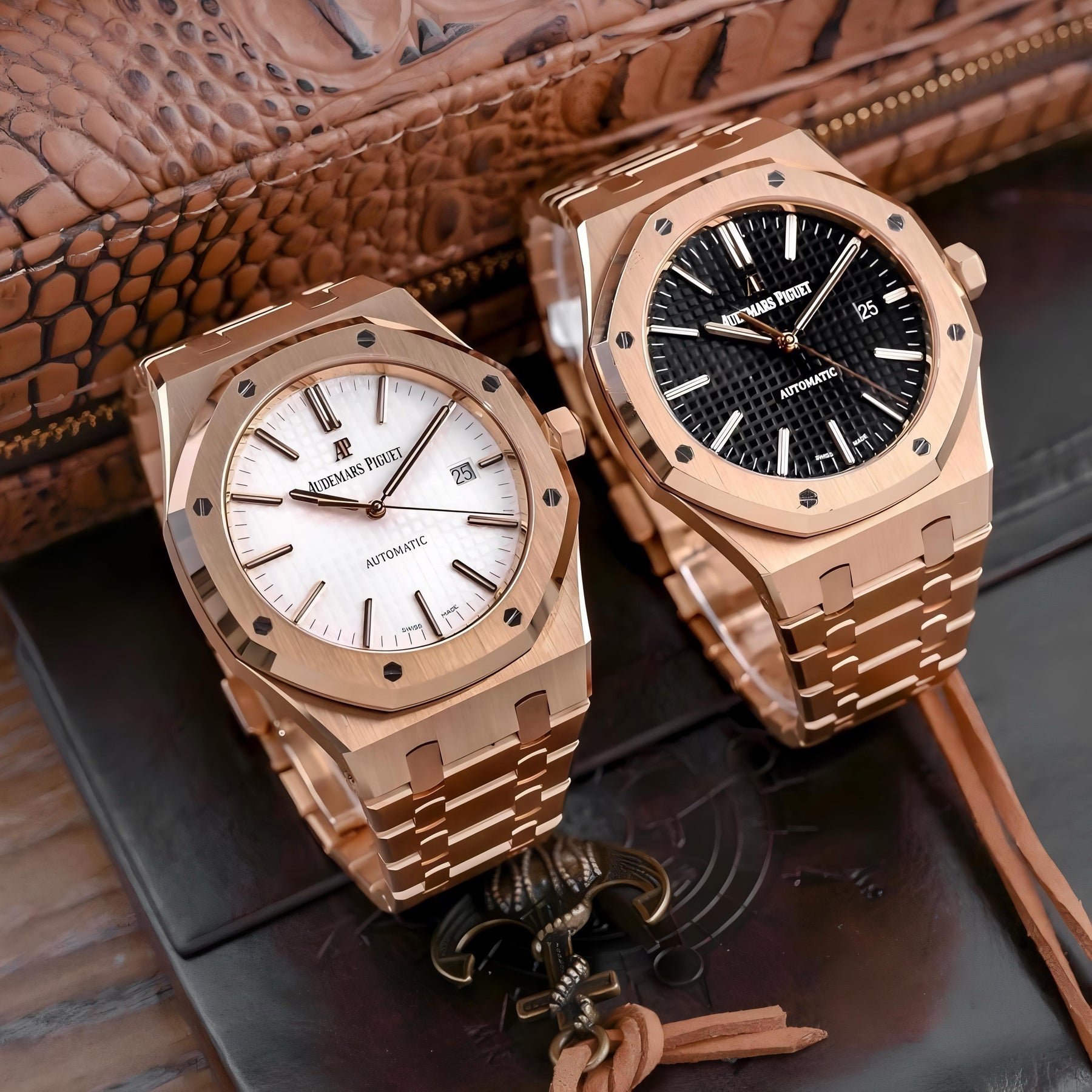 Audemars Piguet Royal Oak Selfwinding 15400OR — zoomed view