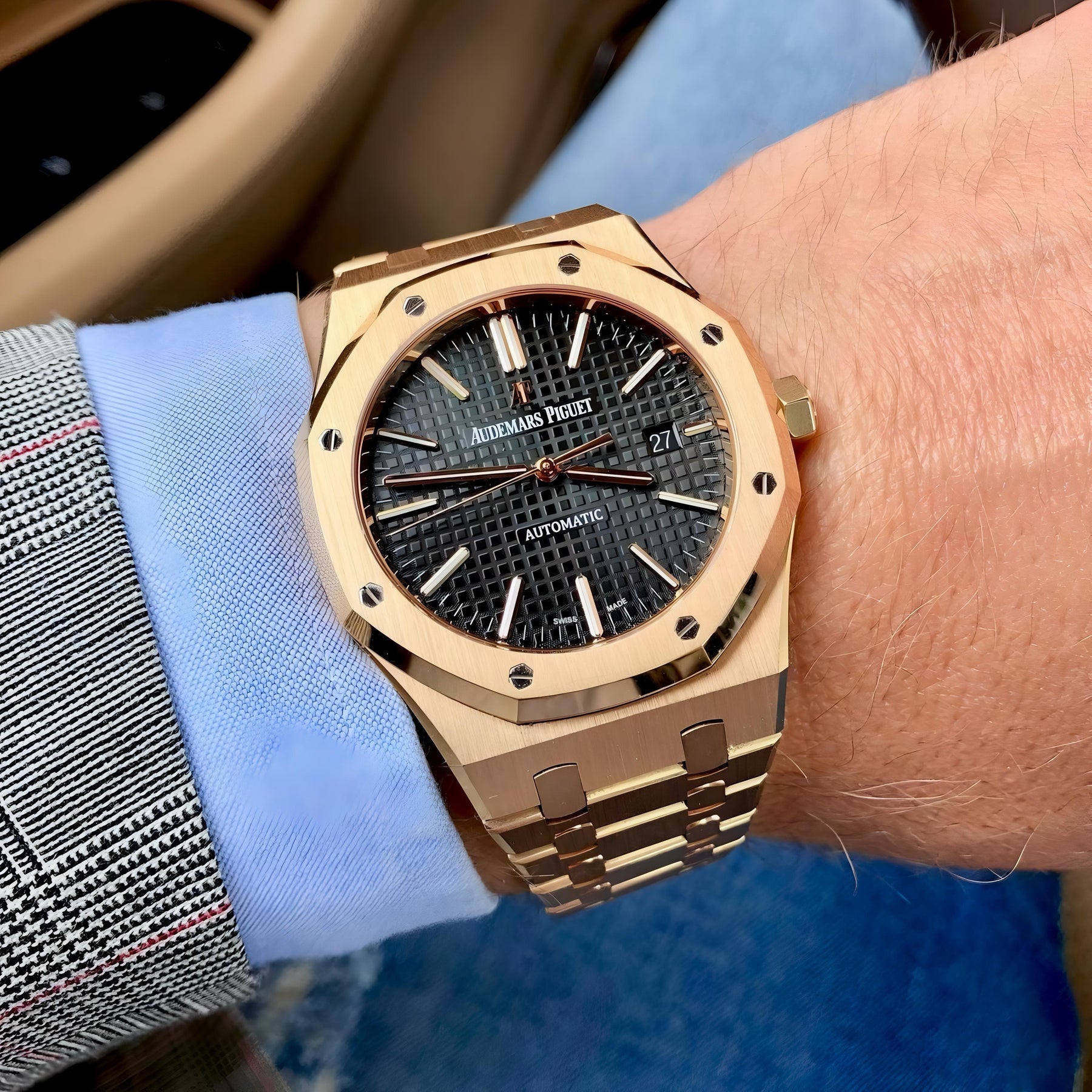 Audemars Piguet Royal Oak 15400or.oo.d002cr.01 — zoomed view