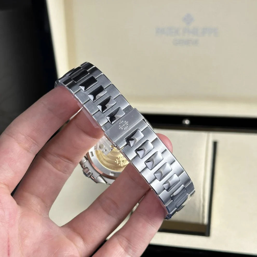Patek Philippe Nautilus 5711/1A White Dial