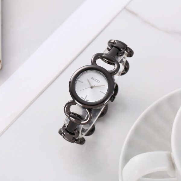 First Copy Top 7A Gucci Ladies Analog Watches For Girls / Women’s — zoomed view