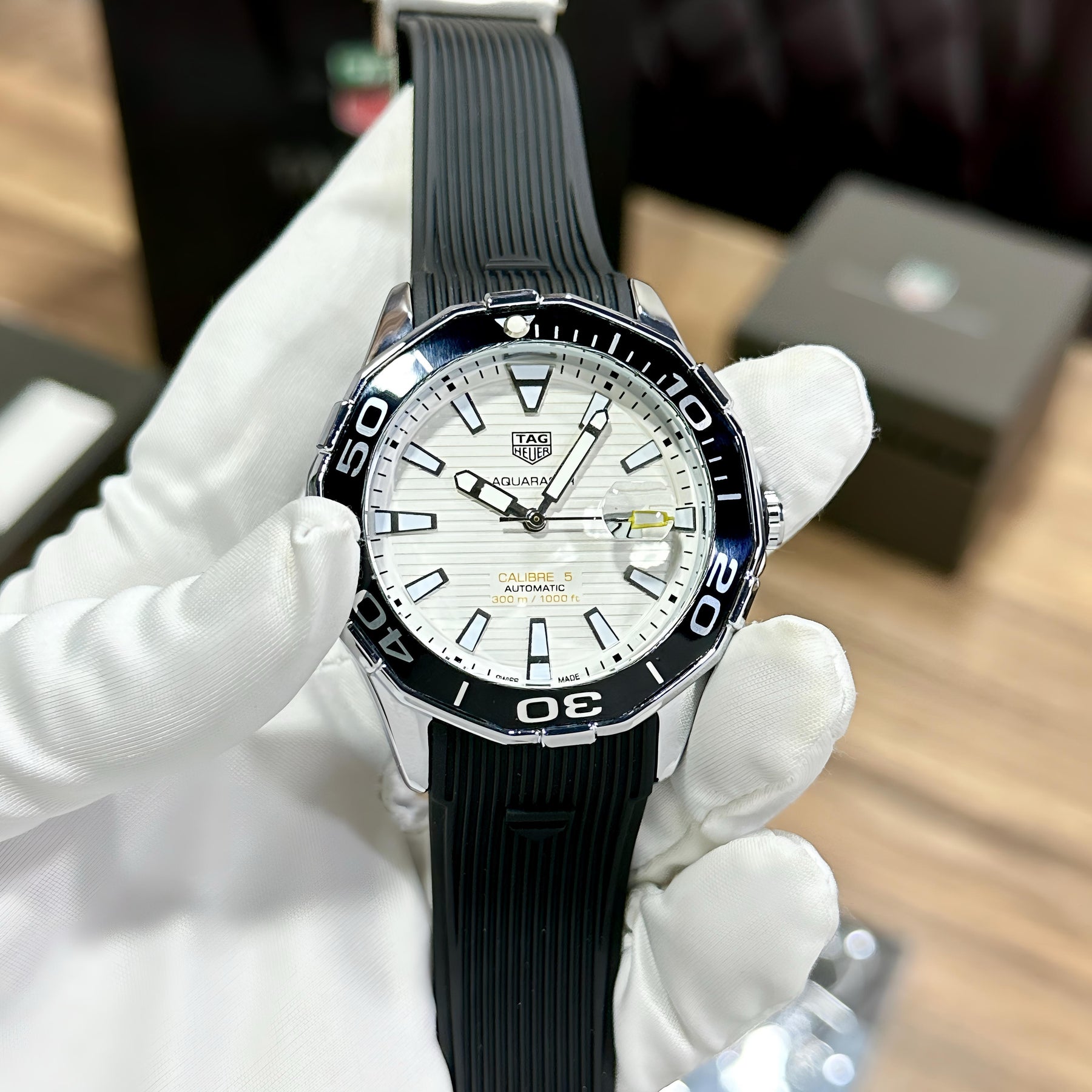 TAG Heuer Aquarace — zoomed view