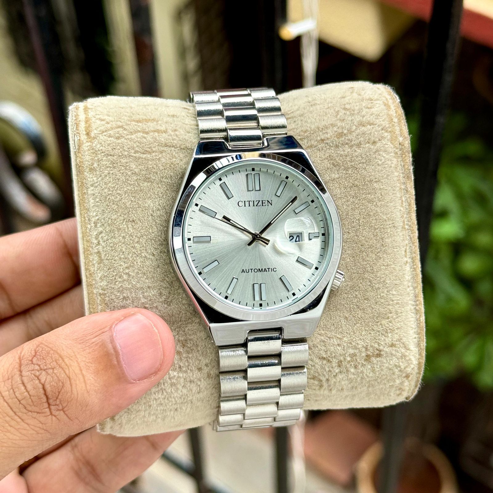 Citizen Original Model — zoomed view