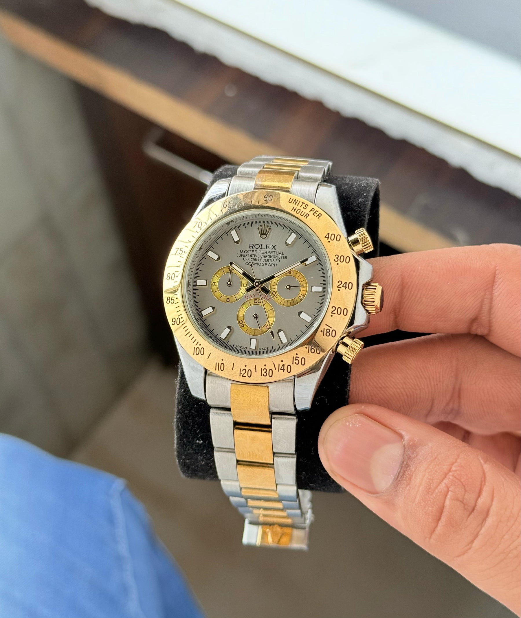 Rolex  Daytona Series  Japanese Automatic — zoomed view