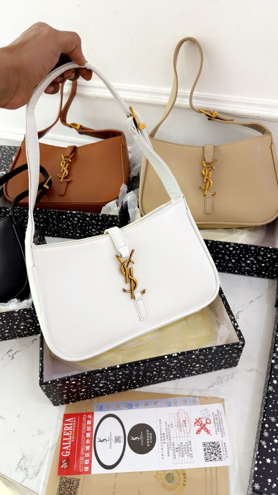 Saint Laurent Le 5 à 7