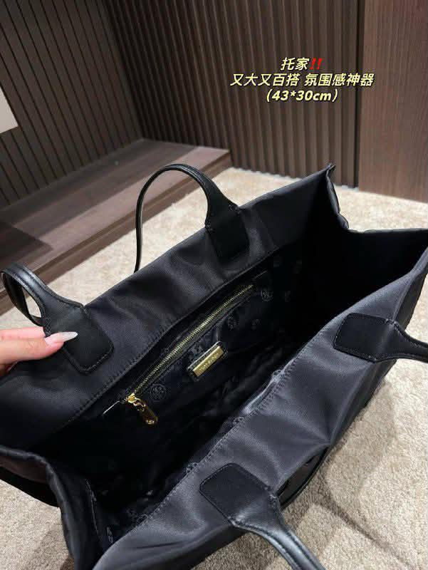 black Tory Burch Ella tote bag — zoomed view