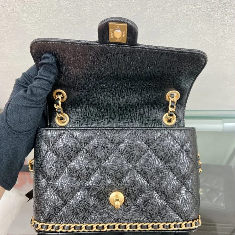 black Chanel 23k handbag — zoomed view