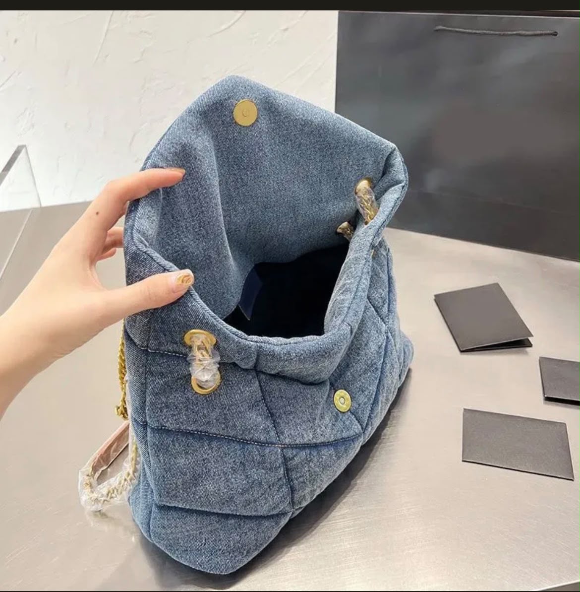 Saint Laurent Loulou Puffer bag i — zoomed view