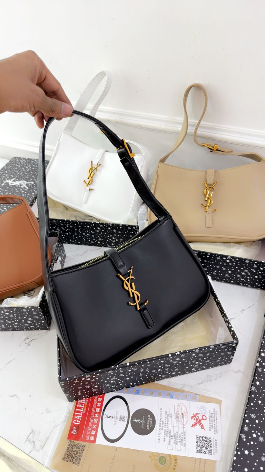 Saint Laurent Le 5 à 7