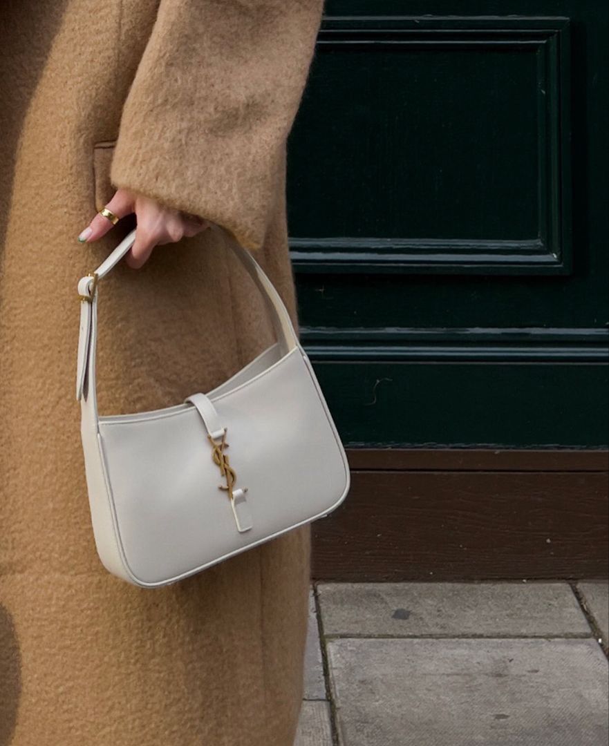 Saint Laurent Le 5 à 7